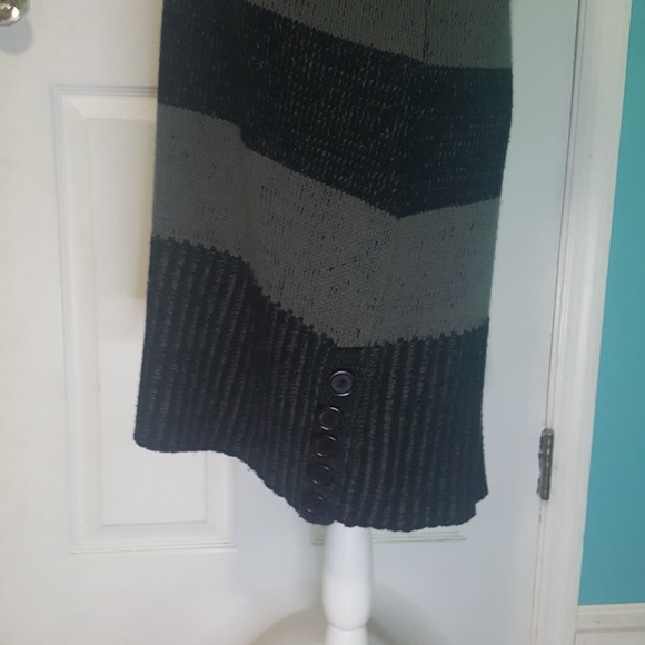 A black and grey Edra Touch dress - Picture 3 of 6